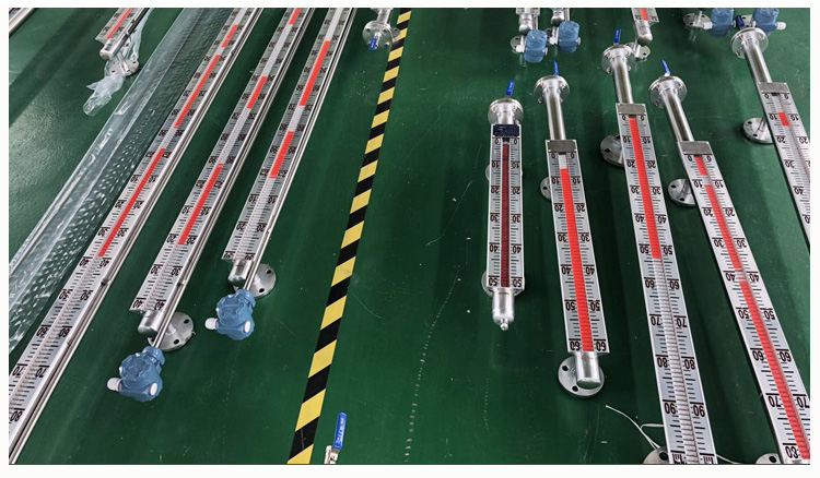 翻板液位計(jì)產(chǎn)品圖