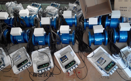 化工管道流量計(jì)分體式產(chǎn)品圖